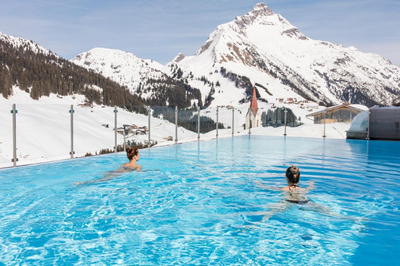 Alpenparks Hotel & Apartment Arlberg Warth Mit Pool Luaran gambar