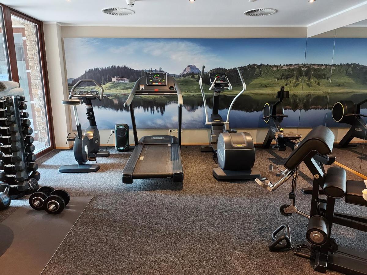 Alpenparks Hotel & Apartment Arlberg Warth Mit Pool Luaran gambar