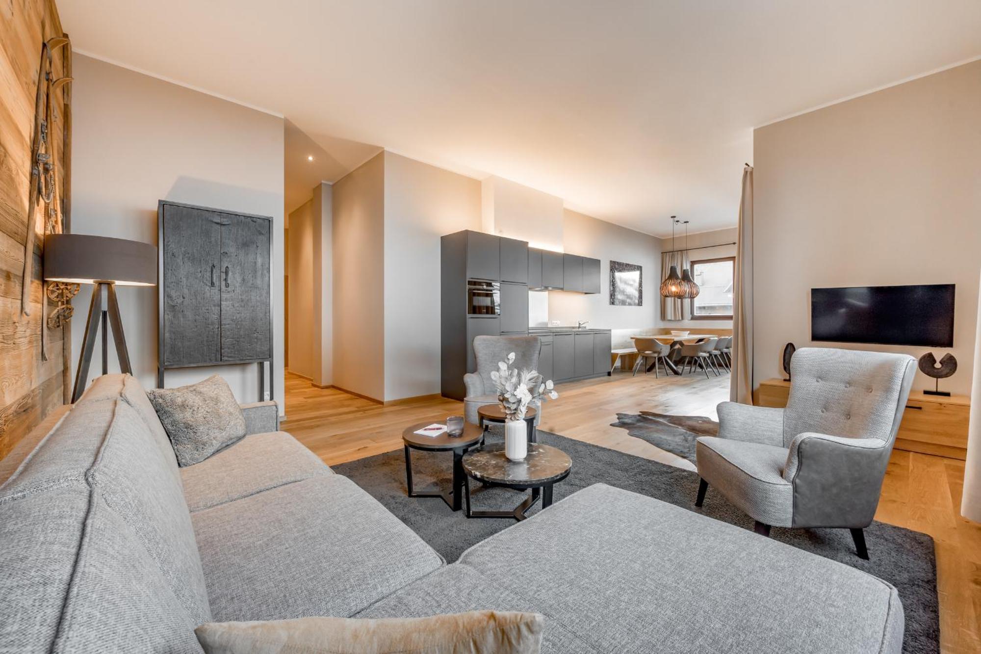Alpenparks Hotel & Apartment Arlberg Warth Mit Pool Luaran gambar