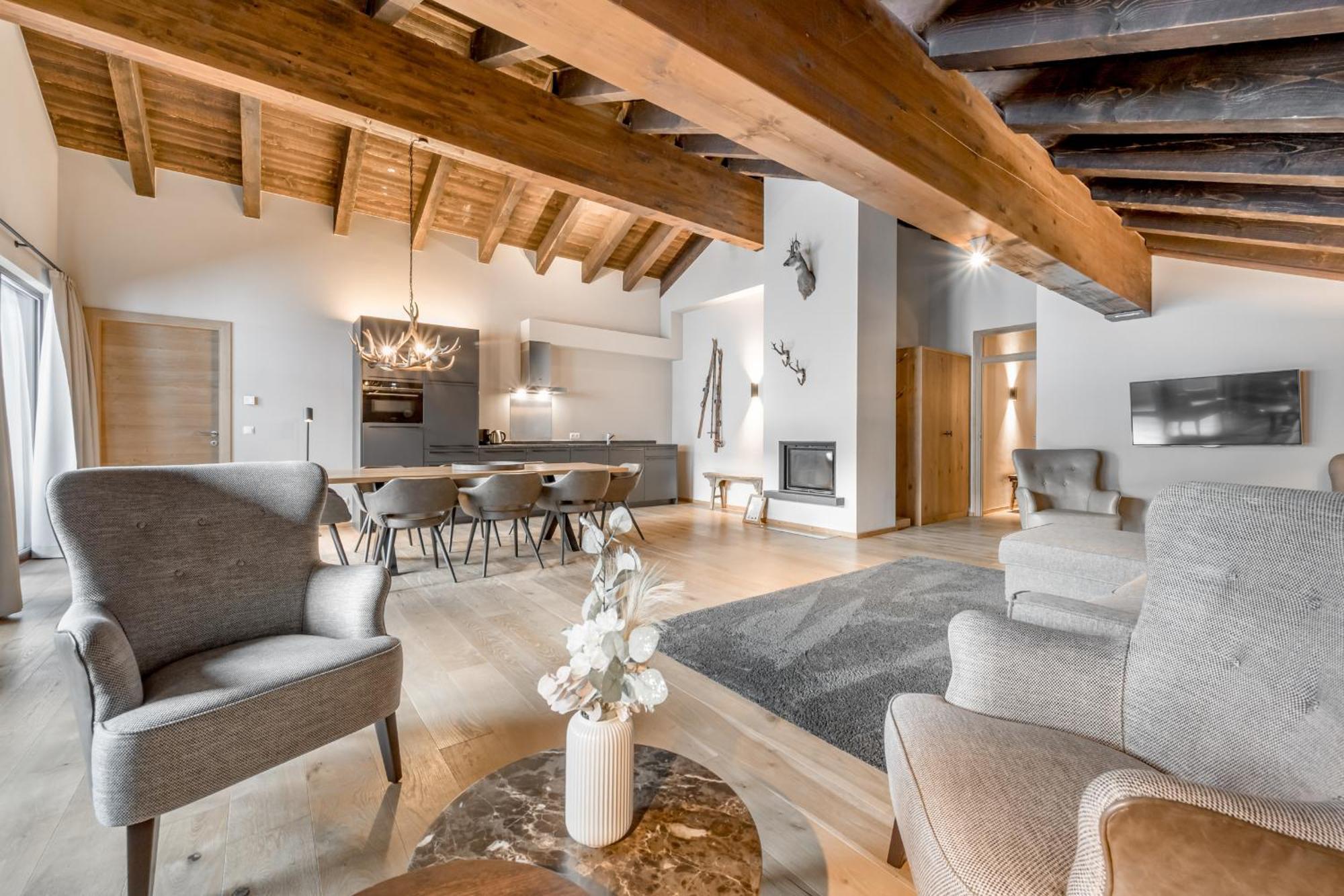 Alpenparks Hotel & Apartment Arlberg Warth Mit Pool Luaran gambar