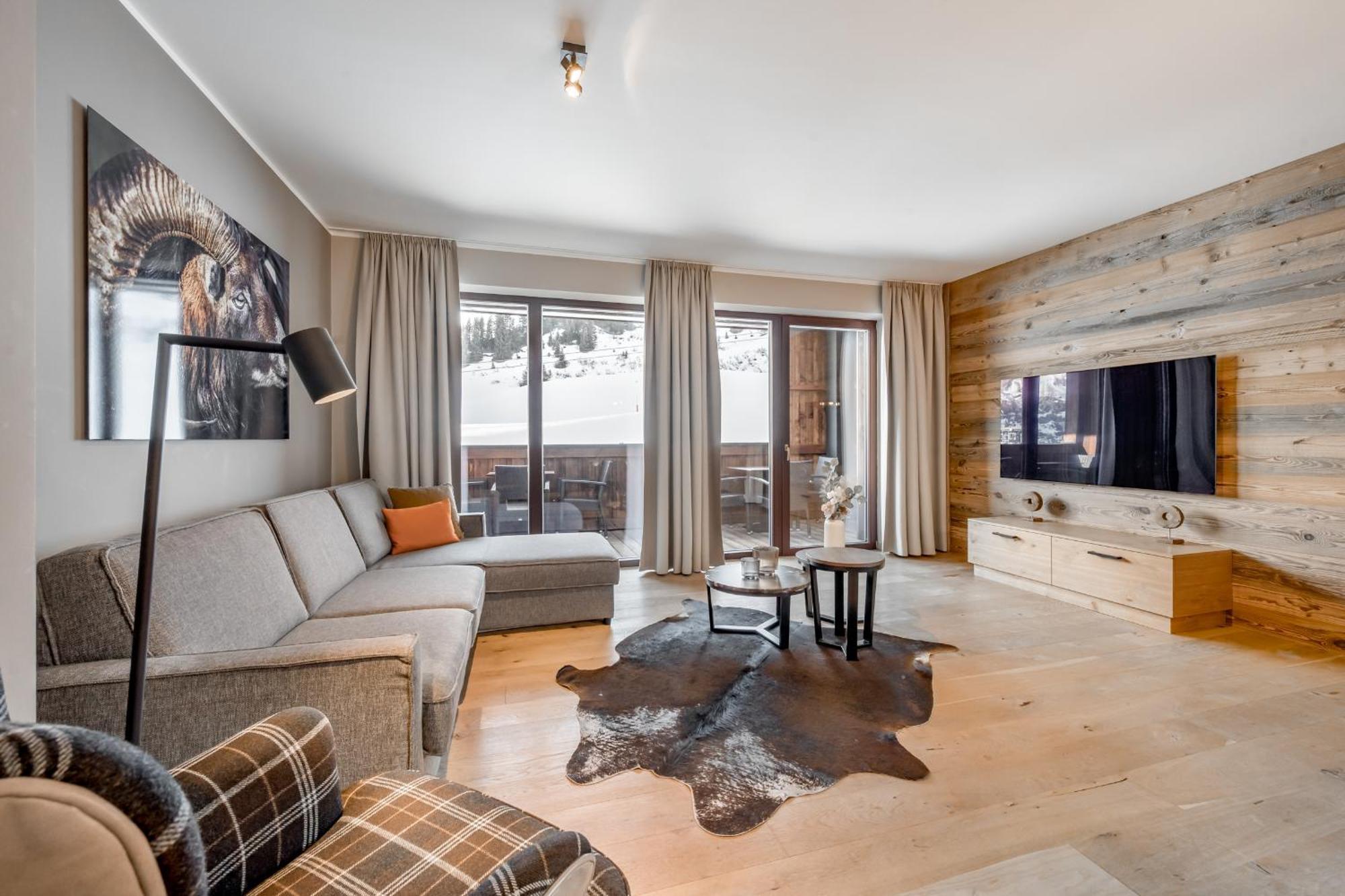 Alpenparks Hotel & Apartment Arlberg Warth Mit Pool Bilik gambar