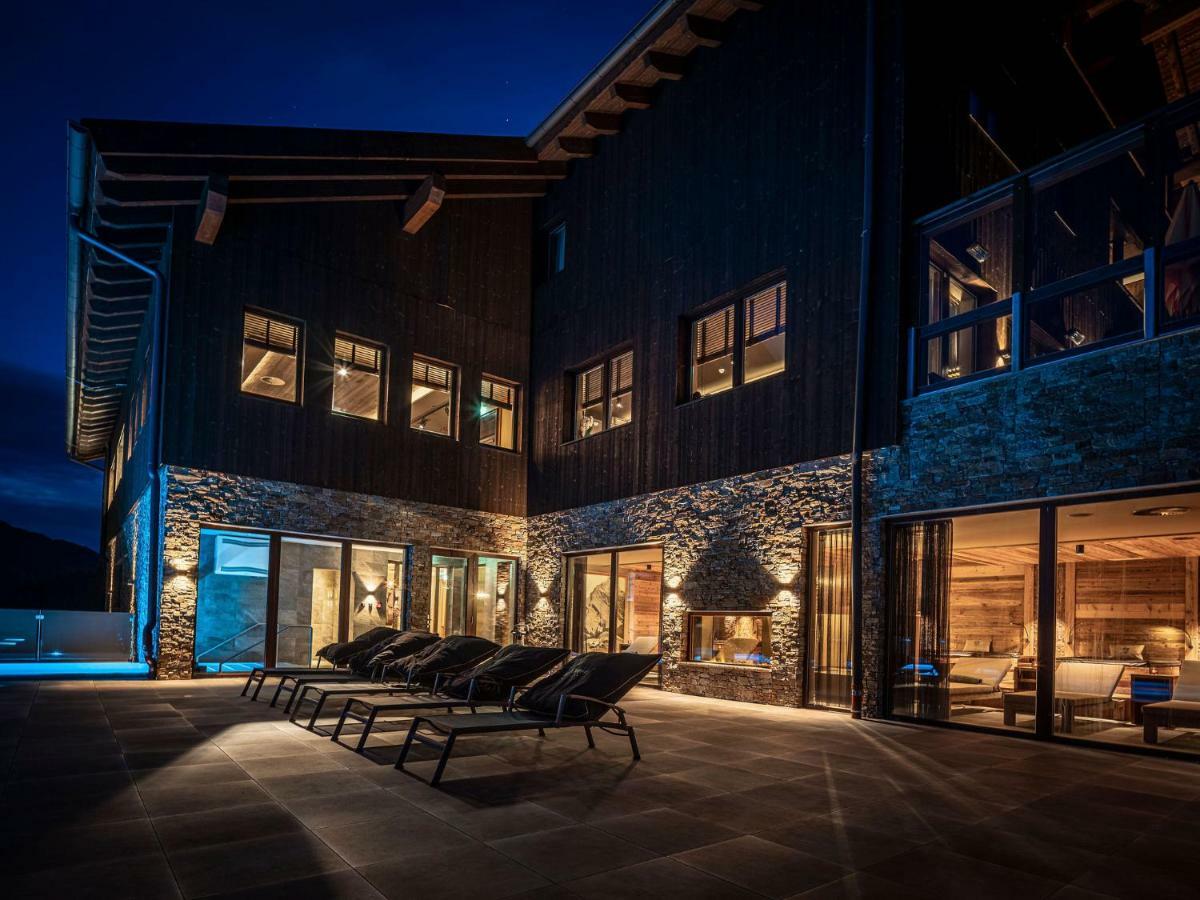 Alpenparks Hotel & Apartment Arlberg Warth Mit Pool Luaran gambar