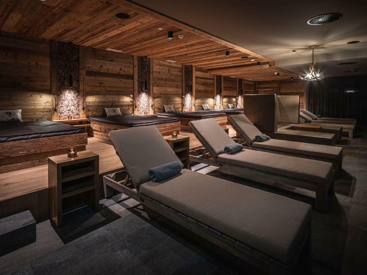 Alpenparks Hotel & Apartment Arlberg Warth Mit Pool Luaran gambar